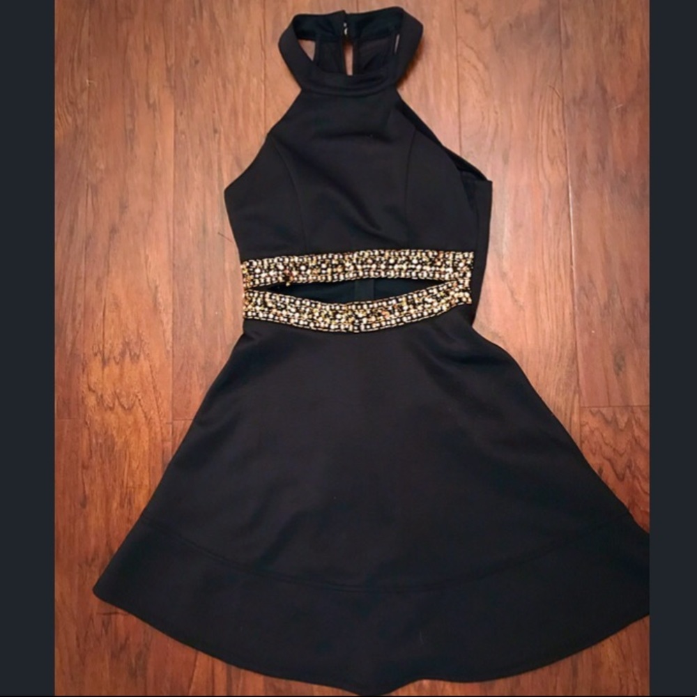 SALE!!! 🔥Juniors Special Occasion Dress! Dillards